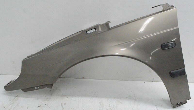 Kotfluegel vorne links 9-5 2002-